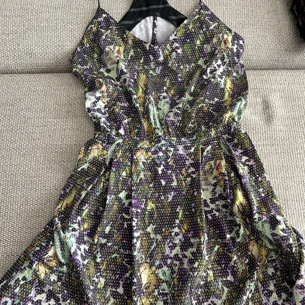 Lululemon size 6
